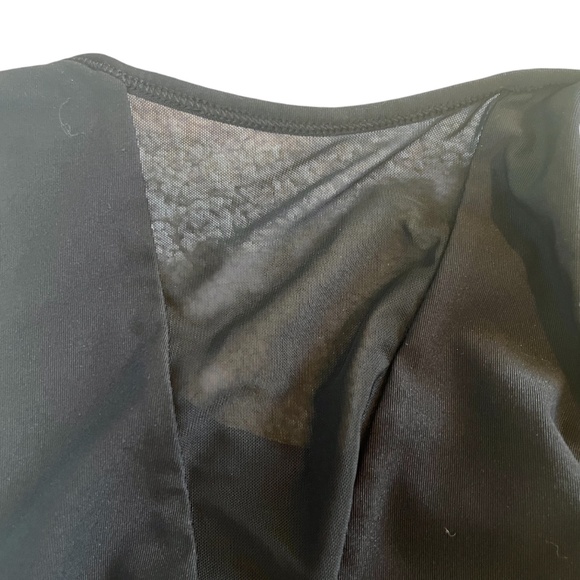 90 Degree By Reflex Black Mesh Sports Bra | Size Medium - Picture 8 of 9